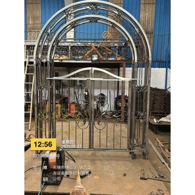 Wrought iron flower rack, corridor rack, small door - Wrought iron arched door